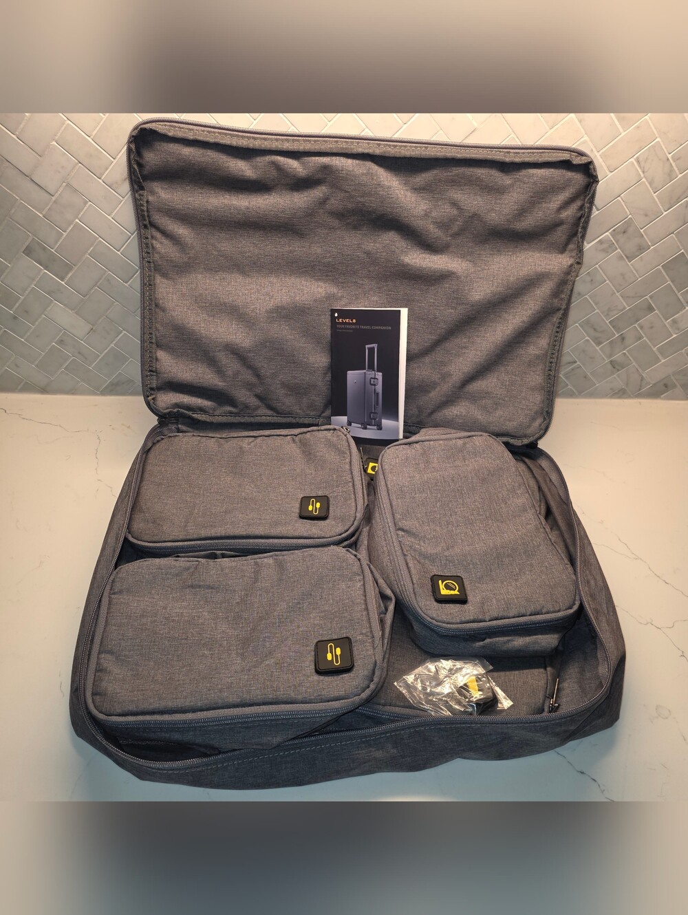 LEVEL 8 Gray Packing Cubes Set 6 Piece + Velcro Labels NWT Travel Organizers